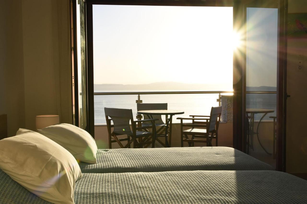Villa Dafni - Infinite Sea Vistas With Private Pool Kalamáta Buitenkant foto
