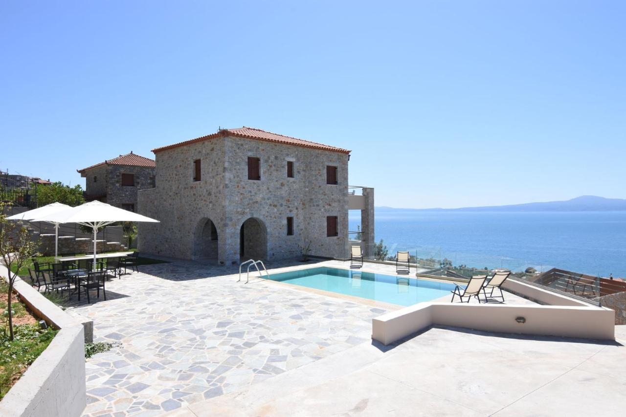 Villa Dafni - Infinite Sea Vistas With Private Pool Kalamáta Buitenkant foto