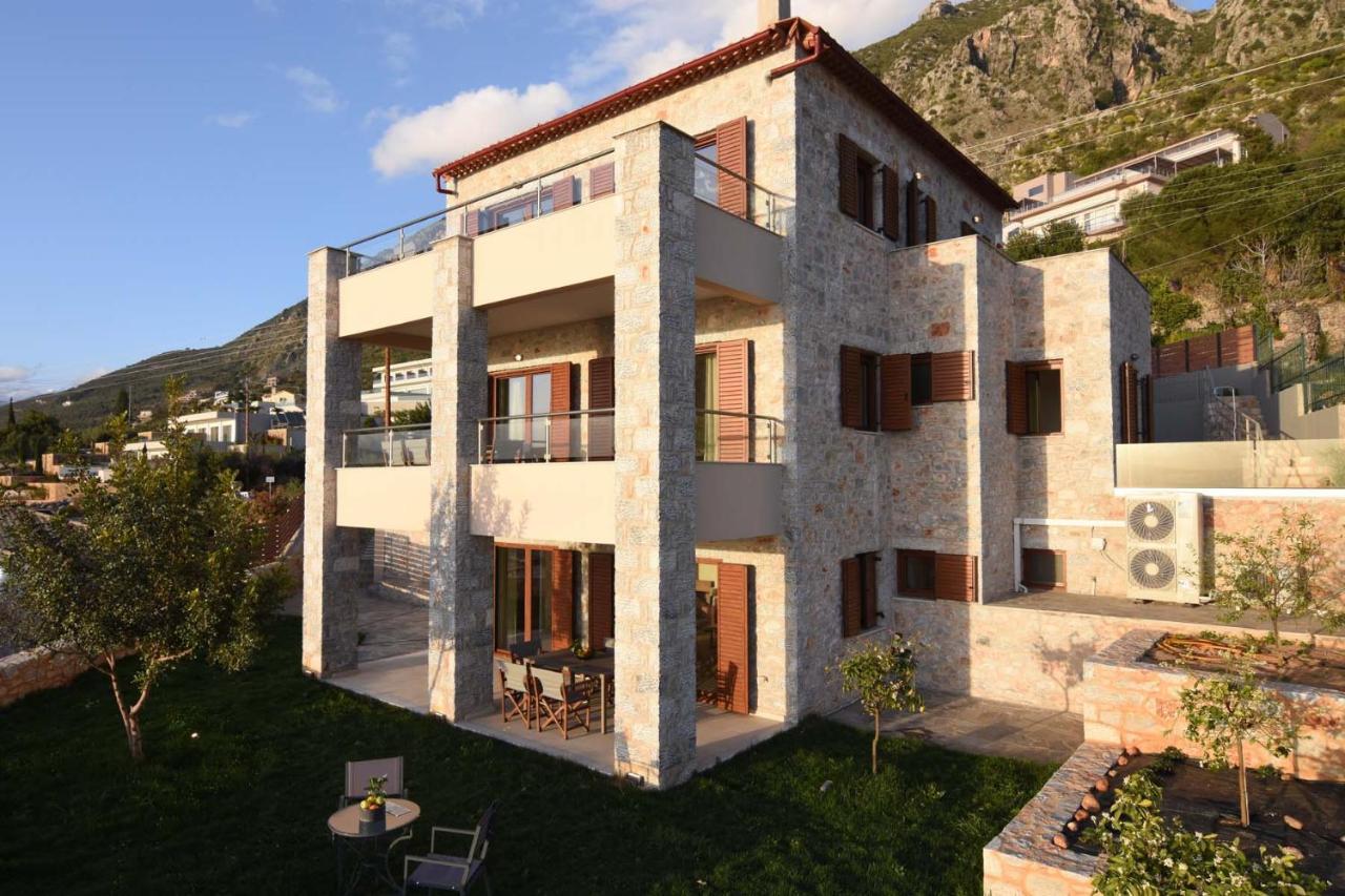 Villa Dafni - Infinite Sea Vistas With Private Pool Kalamáta Buitenkant foto
