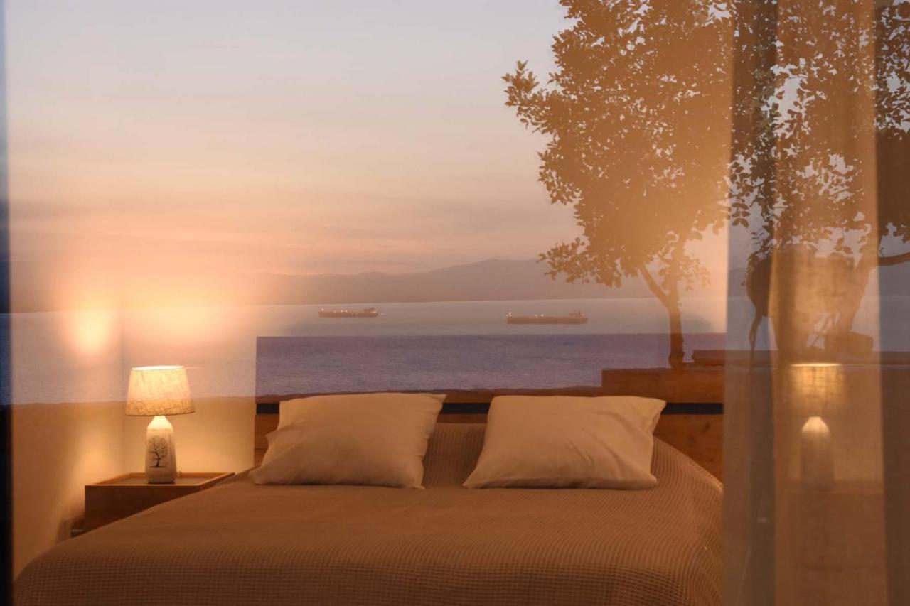 Villa Dafni - Infinite Sea Vistas With Private Pool Kalamáta Buitenkant foto