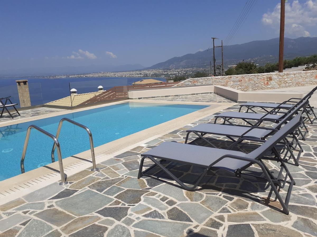Villa Dafni - Infinite Sea Vistas With Private Pool Kalamáta Buitenkant foto